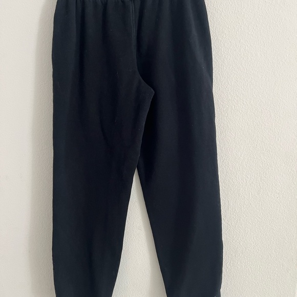 Def Leppard Graphic Tee and Black Pants Set - Picture 4 of 9